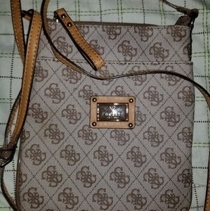 GUESS CROSS BAG